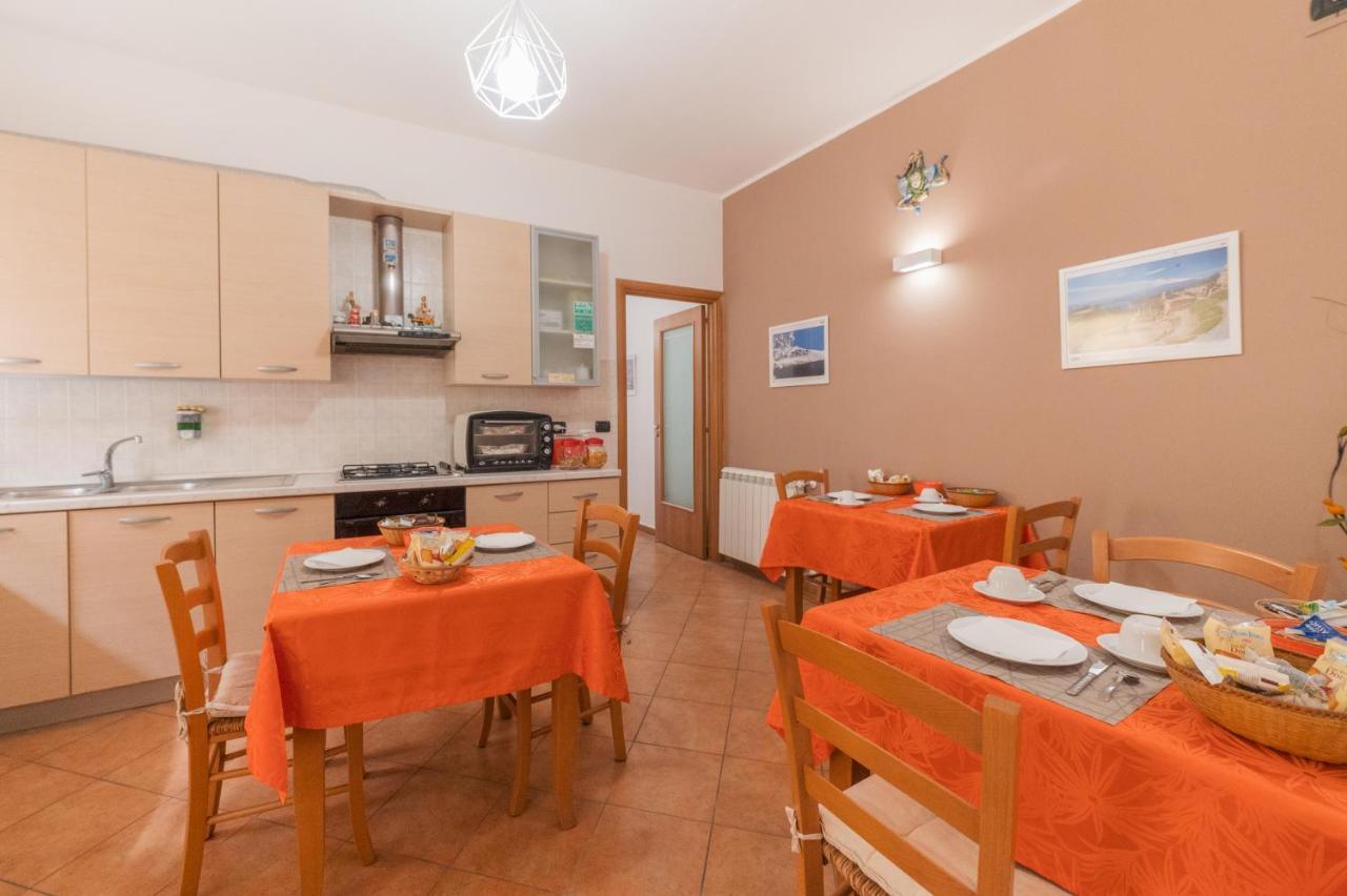 Fontana Vecchia Bed & Breakfast Таормина Екстериор снимка